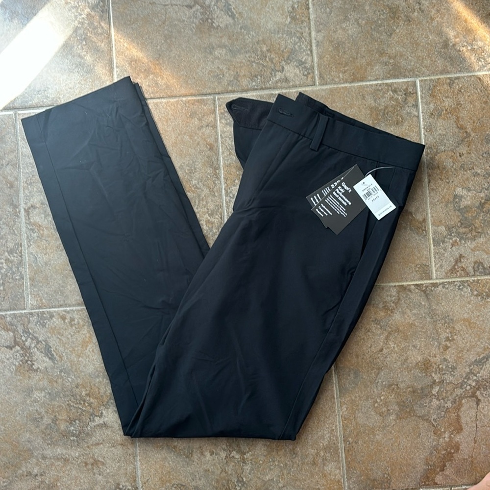 GAP Gapfit Drive Performance Khakis (30x32)